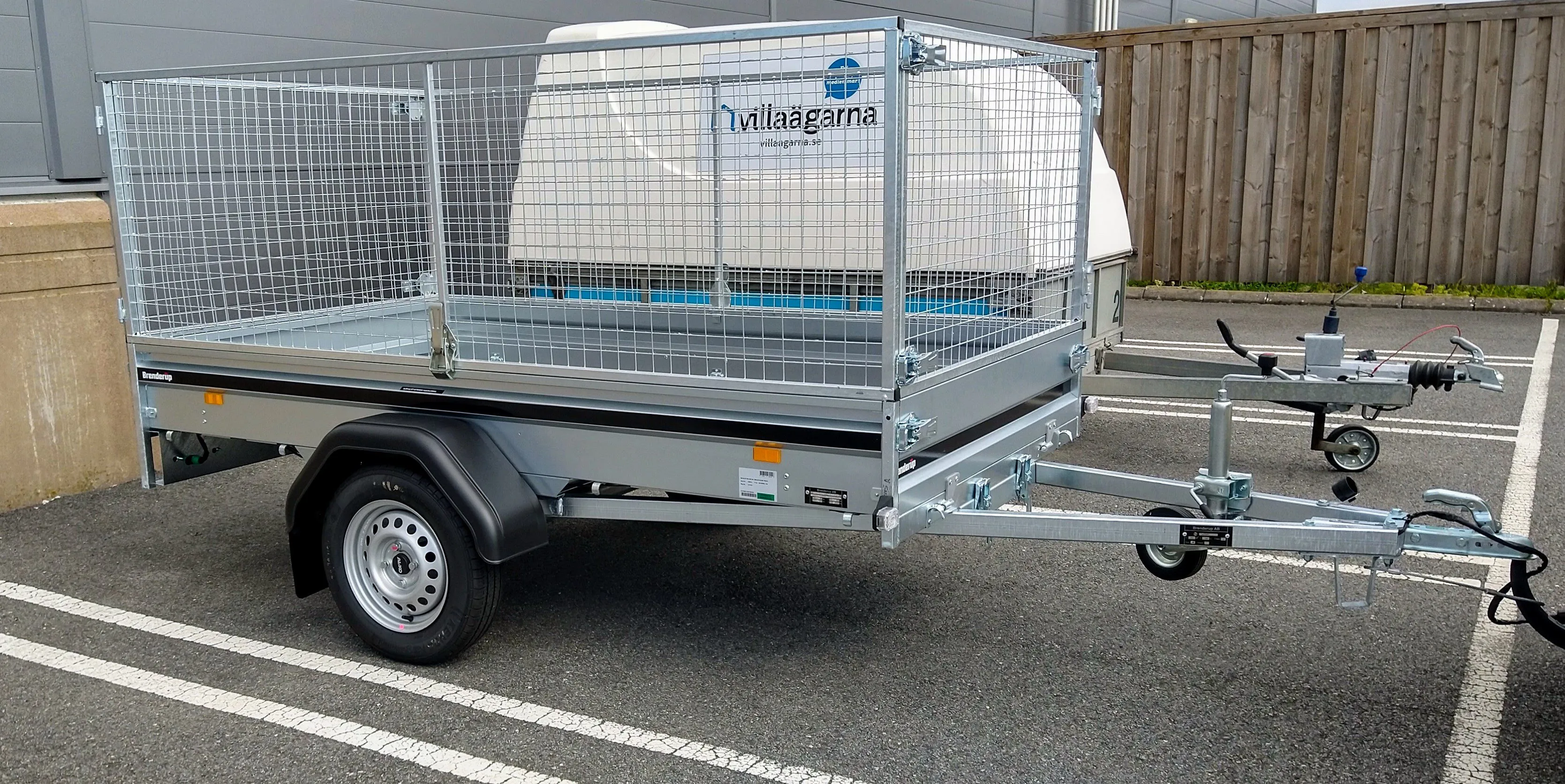 VILLAÄG  WNB89J NY SEPT 2022.jpg