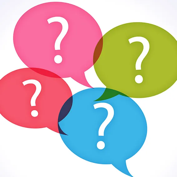 Frågetecken i pratbubblor med olika färger