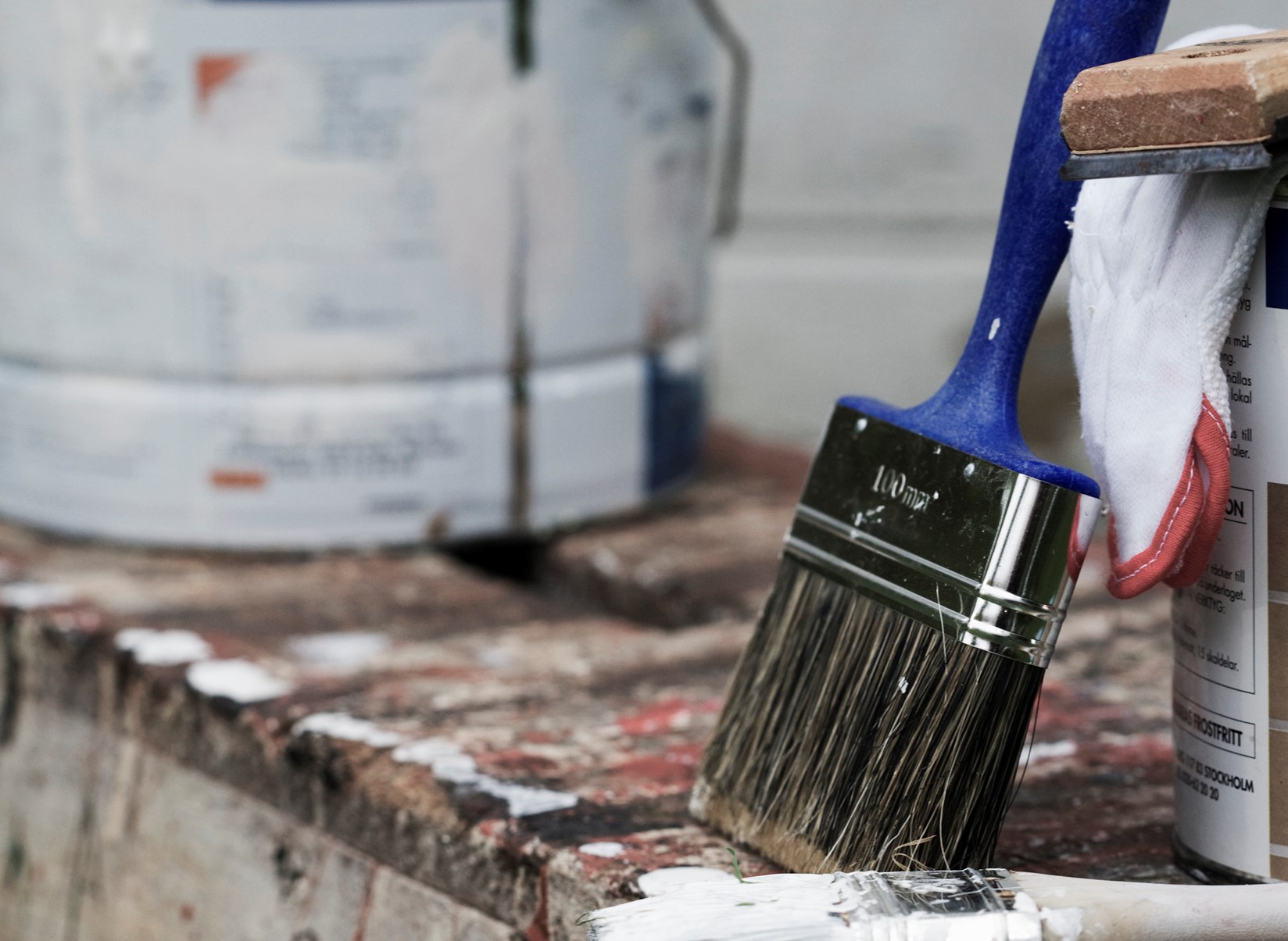 Färgkartor på bord