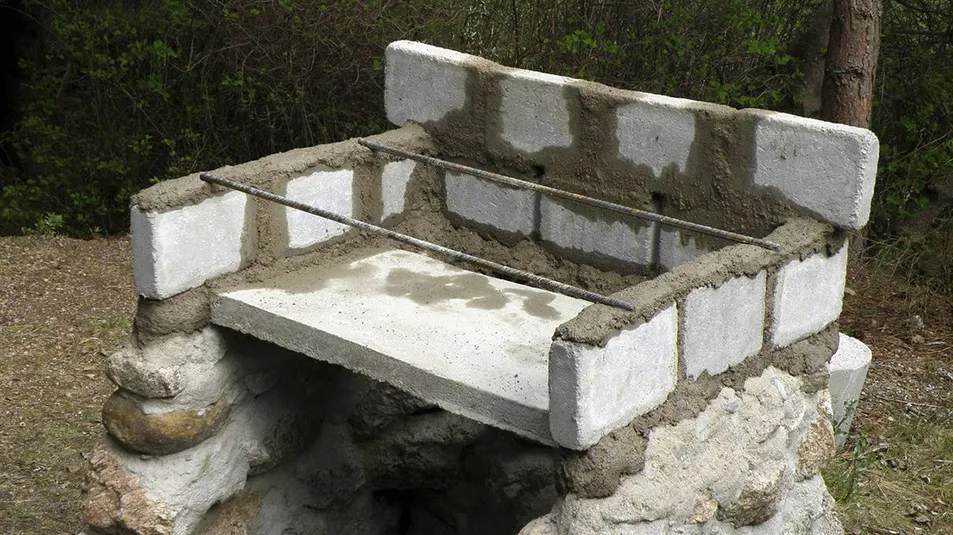 Mura grill - armeringsjärn Armeringsjärn murade i grill.