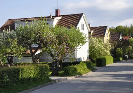 Huslänga med trädgård