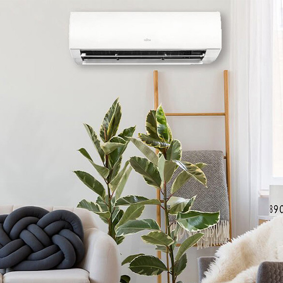 Vardagsrum med luftvärmepump